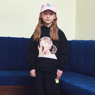 KIDS BABY FACE YAWN HOODIE BLACK