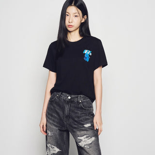 WOMAN FUZZY FONT DRAGON SHORT SLEEVE T-SHIRT BLACK