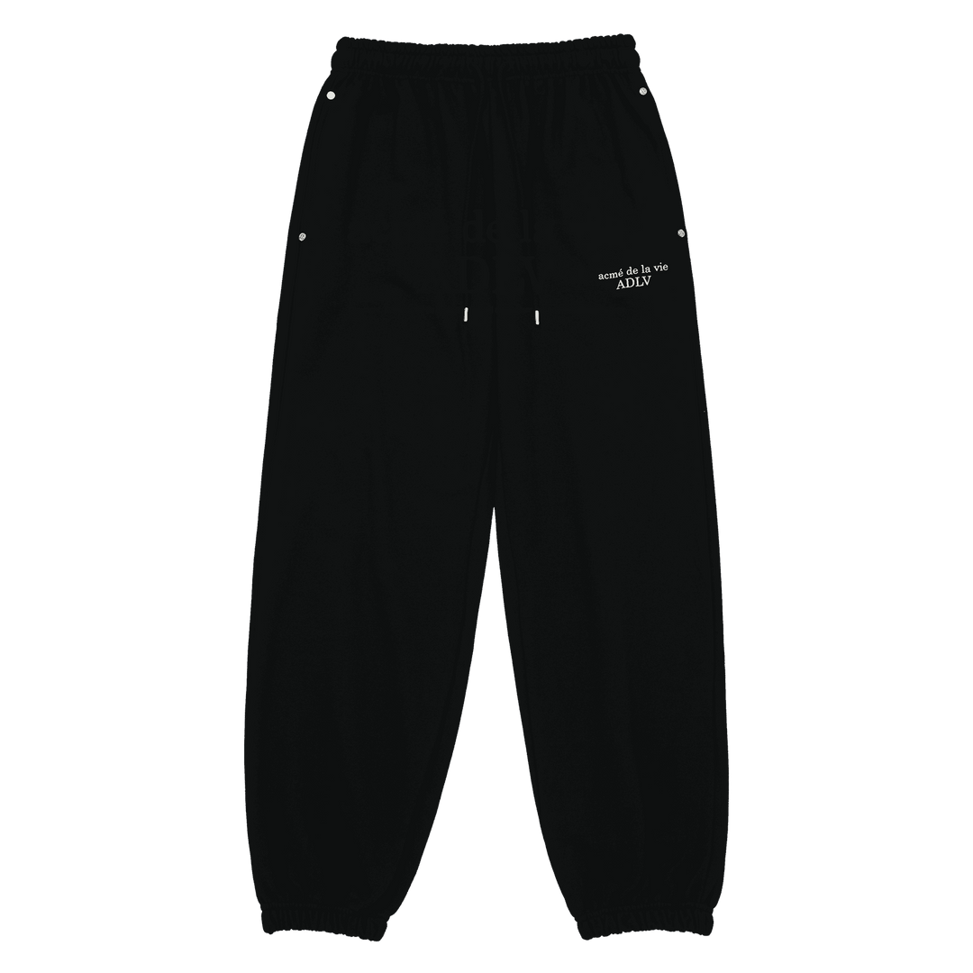 BASIC LOGO RIVET POINT PANTS BLACK