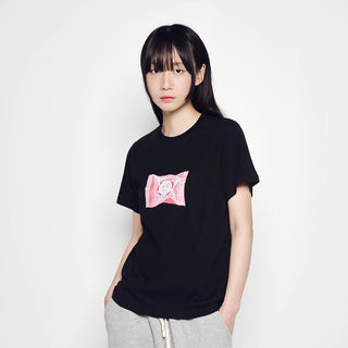 VERY BUNNY CANDY WOMAN SHORT SLEEVE T-SHIRT BLACK