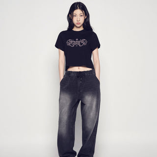 WOMAN PRINCESS FONT CROP SHORT SLEEVE T-SHIRT BLACK