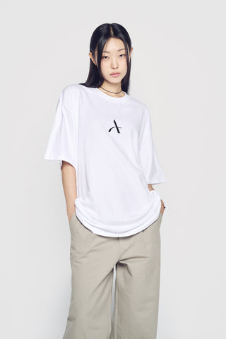 ONE POINT LOGO SHORT SLEEVE T-SHIRT WHITE