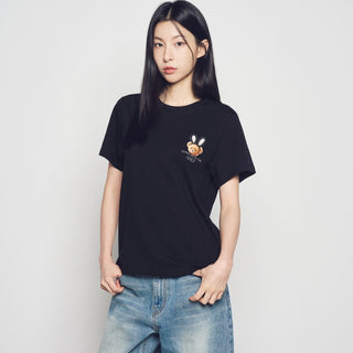 WOMAN RABBIT BEAR DOLL LOGO SHORT SLEEVE T-SHIRT BLACK