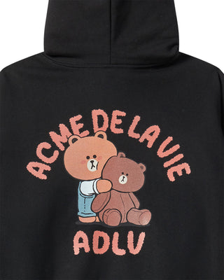 BEAR DOLL HUG BROWN LINE FRIENDS HOODIE BLACK