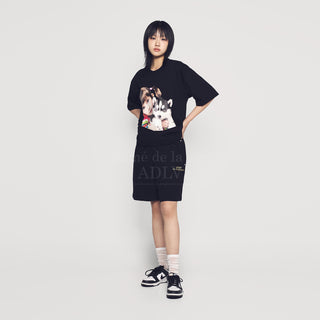 DOG HUG GIRL BABY FACE SHORT SLEEVE T-SHIRT (OVERSEAS EXCLUSIVE) BLACK