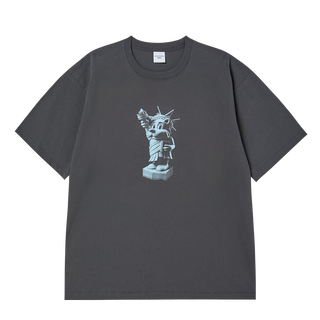 AC BEAR STATUE OF LIBERTY SHORT SLEEVE T-SHIRT CHARCOAL