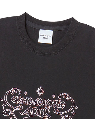 WOMAN PRINCESS FONT CROP SHORT SLEEVE T-SHIRT BLACK