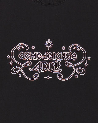 WOMAN PRINCESS FONT CROP SHORT SLEEVE T-SHIRT BLACK