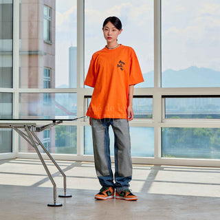 EMBOSSING SCRIPT LOGO SHORT SLEEVE T-SHIRT ORANGE