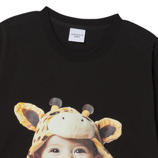 BABY FACE GIRAFFE BABY SLEEVE T-SHIRT BLACK
(DOMESTIC DUTY FREE EXCLUSIVE)
