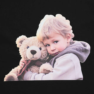 BABY FACE BEAR DOLL HUG SHORT SLEEVE T-SHIRT BLACK